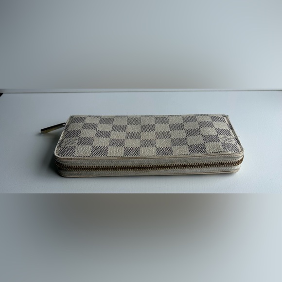 AUTHENTIC!! Louis Vuitton Zippy Wallet. Damien Azur - Picture 4 of 8